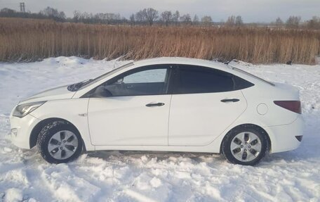 Hyundai Solaris II рестайлинг, 2016 год, 699 000 рублей, 5 фотография