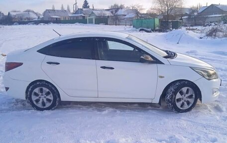 Hyundai Solaris II рестайлинг, 2016 год, 699 000 рублей, 4 фотография