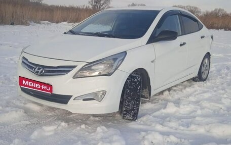 Hyundai Solaris II рестайлинг, 2016 год, 699 000 рублей, 18 фотография