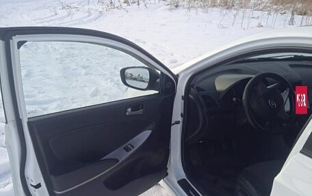 Hyundai Solaris II рестайлинг, 2016 год, 699 000 рублей, 9 фотография