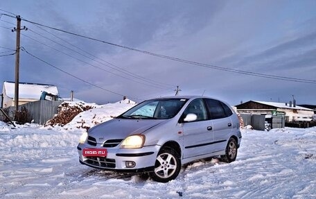 Nissan Almera Tino i, 2001 год, 295 000 рублей, 1 фотография