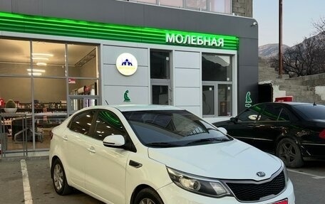 KIA Rio III рестайлинг, 2015 год, 730 000 рублей, 1 фотография