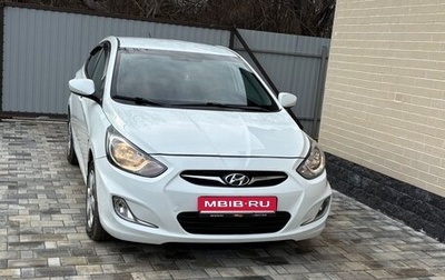 Hyundai Solaris II рестайлинг, 2013 год, 950 000 рублей, 1 фотография