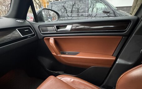 Volkswagen Touareg III, 2014 год, 2 950 000 рублей, 10 фотография