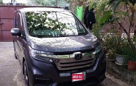 Honda Stepwgn IV, 2020 год, 2 850 000 рублей, 1 фотография