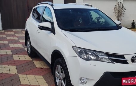 Toyota RAV4, 2013 год, 1 950 000 рублей, 2 фотография