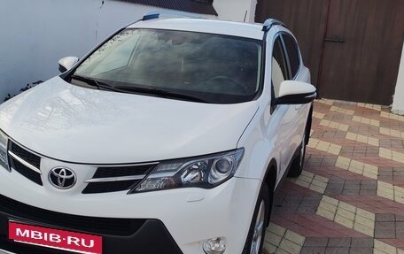 Toyota RAV4, 2013 год, 1 950 000 рублей, 4 фотография