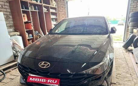 Hyundai Elantra, 2023 год, 2 500 000 рублей, 4 фотография