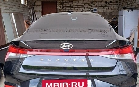 Hyundai Elantra, 2023 год, 2 500 000 рублей, 2 фотография