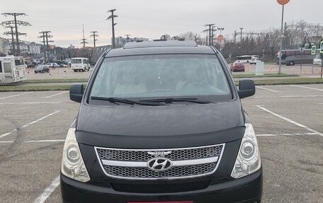 Hyundai Grand Starex Grand Starex I рестайлинг 2, 2010 год, 1 800 000 рублей, 1 фотография