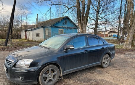 Toyota Avensis III рестайлинг, 2007 год, 700 000 рублей, 1 фотография