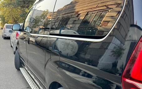 Hyundai Grand Starex Grand Starex I рестайлинг 2, 2019 год, 3 900 000 рублей, 12 фотография