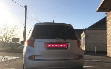 Toyota Ractis II, 2011 год, 1 000 000 рублей, 21 фотография