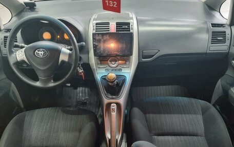 Toyota Auris II, 2008 год, 620 000 рублей, 13 фотография