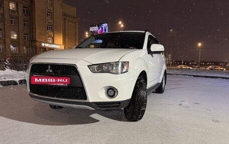 Mitsubishi Outlander III рестайлинг 3, 2011 год, 1 150 000 рублей, 5 фотография