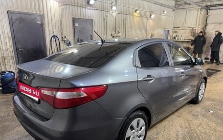KIA Rio III рестайлинг, 2013 год, 1 100 000 рублей, 5 фотография