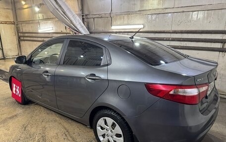 KIA Rio III рестайлинг, 2013 год, 1 100 000 рублей, 4 фотография