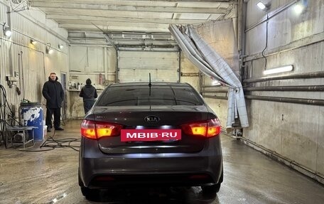 KIA Rio III рестайлинг, 2013 год, 1 100 000 рублей, 17 фотография