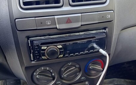 Hyundai Accent II, 2004 год, 350 000 рублей, 5 фотография