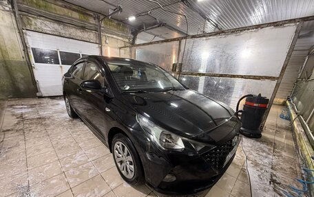 Hyundai Solaris II рестайлинг, 2021 год, 1 670 000 рублей, 7 фотография