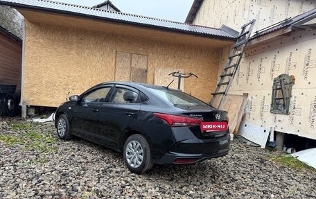 Hyundai Solaris II рестайлинг, 2021 год, 1 670 000 рублей, 4 фотография