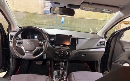 Hyundai Solaris II рестайлинг, 2021 год, 1 670 000 рублей, 14 фотография