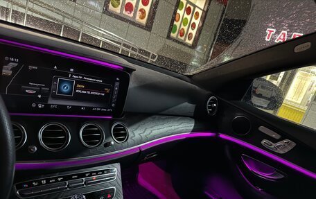 Mercedes-Benz E-Класс, 2017 год, 3 500 000 рублей, 11 фотография