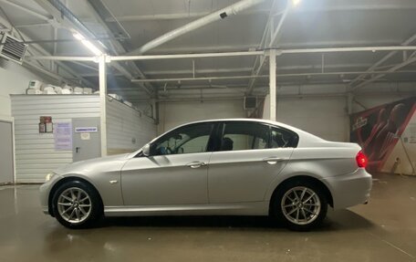 BMW 3 серия, 2011 год, 1 280 000 рублей, 8 фотография