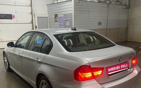 BMW 3 серия, 2011 год, 1 280 000 рублей, 7 фотография