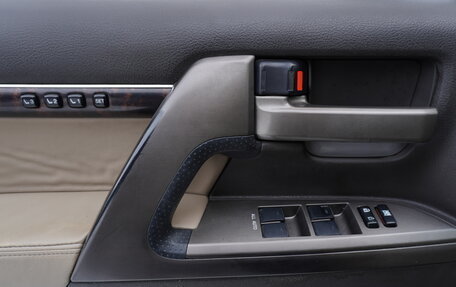 Toyota Land Cruiser 200, 2007 год, 2 095 000 рублей, 14 фотография