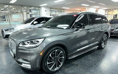 Lincoln Aviator II, 2020 год, 5 750 000 рублей, 2 фотография