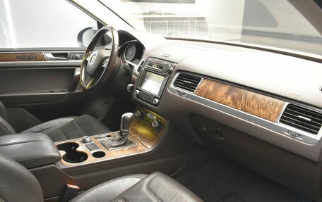 Volkswagen Touareg III, 2015 год, 2 350 000 рублей, 17 фотография