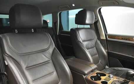 Volkswagen Touareg III, 2015 год, 2 350 000 рублей, 18 фотография