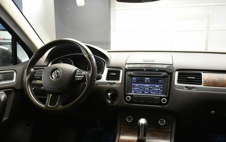 Volkswagen Touareg III, 2015 год, 2 350 000 рублей, 20 фотография