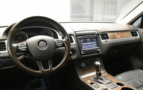 Volkswagen Touareg III, 2015 год, 2 350 000 рублей, 21 фотография