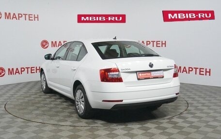 Skoda Octavia, 2017 год, 1 910 000 рублей, 6 фотография