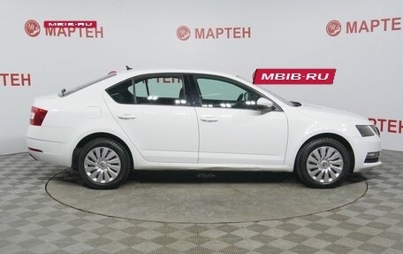 Skoda Octavia, 2017 год, 1 910 000 рублей, 4 фотография