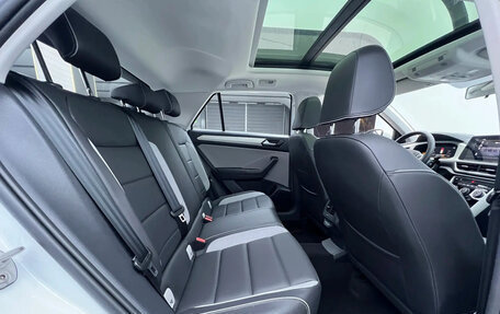 Volkswagen T-Roc I, 2023 год, 1 600 000 рублей, 8 фотография