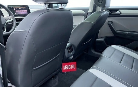 Volkswagen T-Roc I, 2023 год, 1 600 000 рублей, 9 фотография