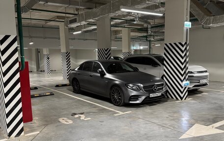 Mercedes-Benz E-Класс AMG, 2018 год, 5 400 000 рублей, 20 фотография