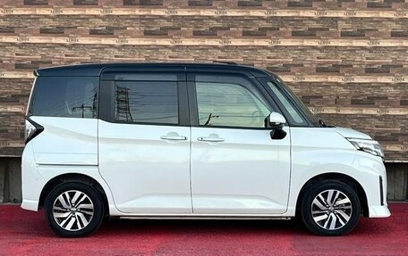 Toyota Roomy I, 2023 год, 905 000 рублей, 4 фотография