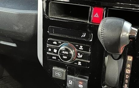 Toyota Roomy I, 2023 год, 905 000 рублей, 22 фотография