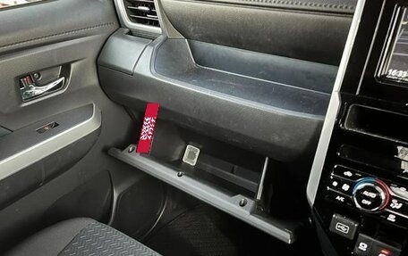 Toyota Roomy I, 2023 год, 905 000 рублей, 24 фотография