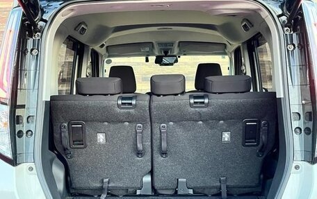 Toyota Roomy I, 2023 год, 905 000 рублей, 30 фотография