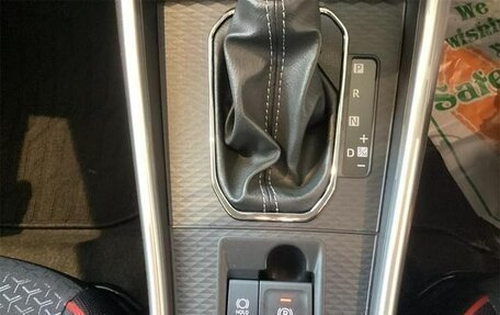 Toyota Raize I, 2023 год, 1 309 000 рублей, 12 фотография