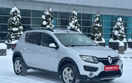 Renault Sandero II рестайлинг, 2016 год, 880 000 рублей, 1 фотография