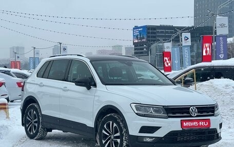 Volkswagen Tiguan II, 2020 год, 2 850 000 рублей, 1 фотография