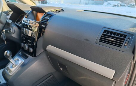 Opel Zafira B, 2011 год, 750 000 рублей, 27 фотография