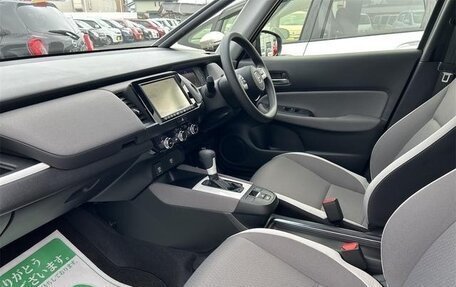 Honda Fit, 2022 год, 1 065 000 рублей, 22 фотография