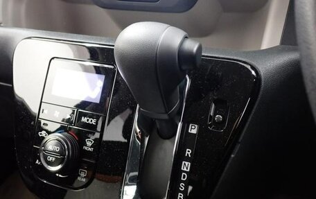 Toyota Passo III, 2023 год, 934 000 рублей, 12 фотография